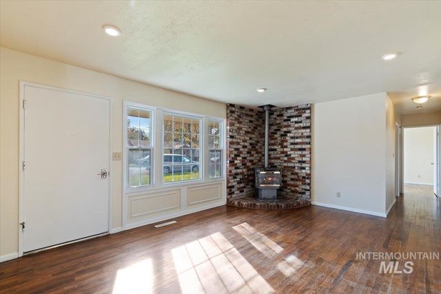 112 Palo Alto Drive, Caldwell, ID 83605