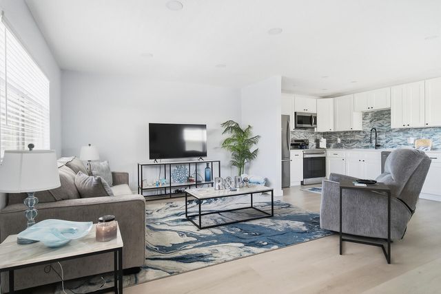 702 SAXONY O Way, Delray Beach, FL 33446