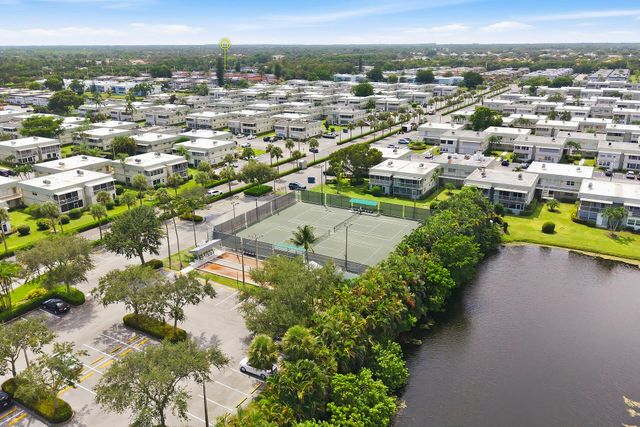 702 SAXONY O Way, Delray Beach, FL 33446