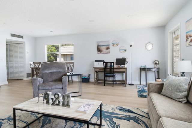 702 SAXONY O Way, Delray Beach, FL 33446