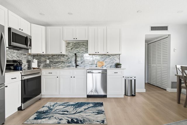702 SAXONY O Way, Delray Beach, FL 33446