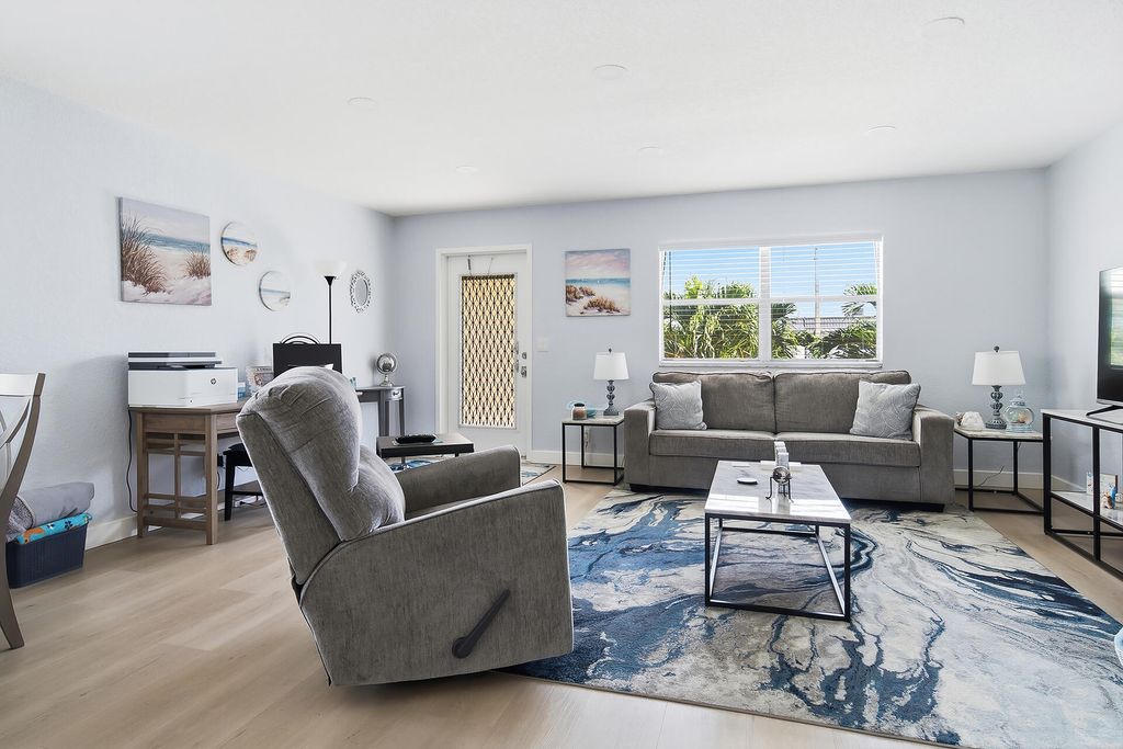 702 SAXONY O Way, Delray Beach, FL 33446