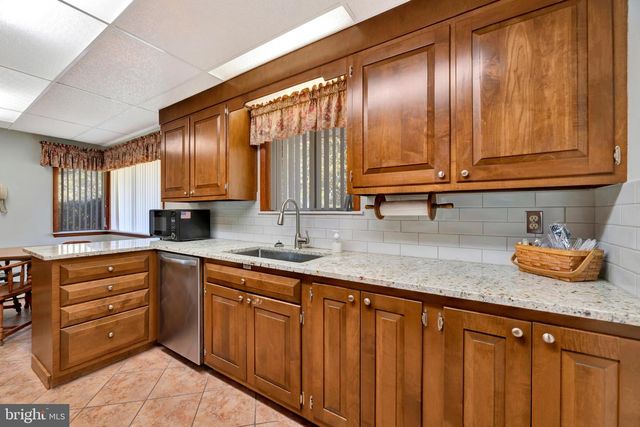 1066 WALKER SCHOOL RD, Smyrna, DE 19977