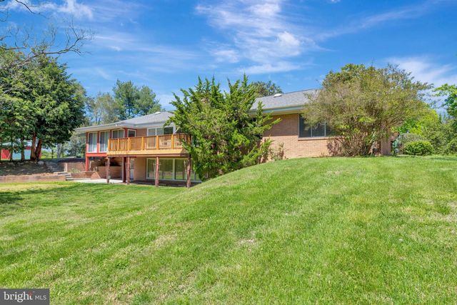 1066 WALKER SCHOOL RD, Smyrna, DE 19977