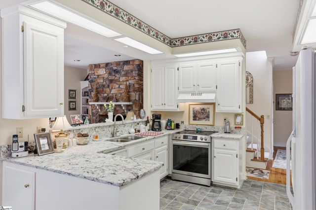 109 Wren Crossing Lane, Easley, SC 29642