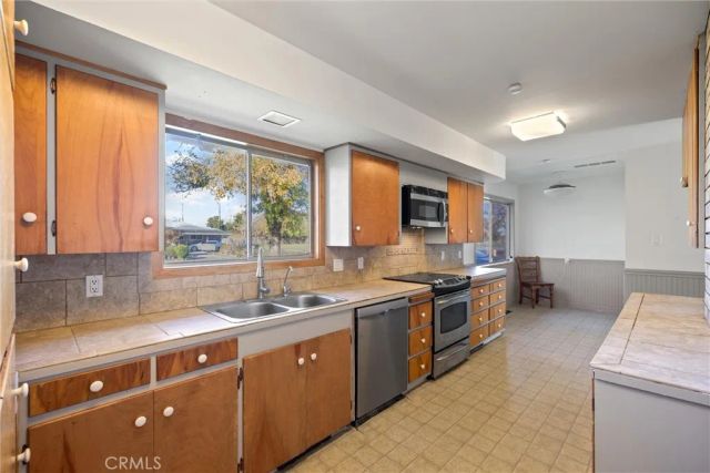 311 6th Street, Corning, CA 96021