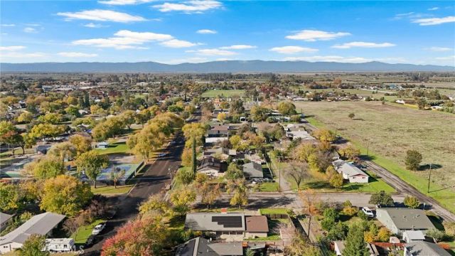 311 6th Street, Corning, CA 96021