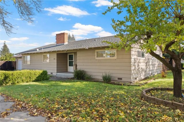 311 6th Street, Corning, CA 96021