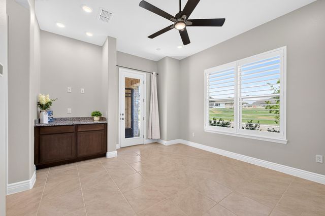 10601 Drinkwater Drive, Denton, TX 76207