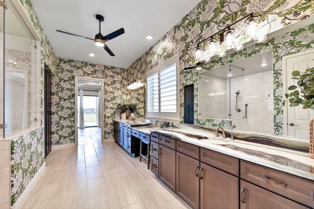 10601 Drinkwater Drive, Denton, TX 76207