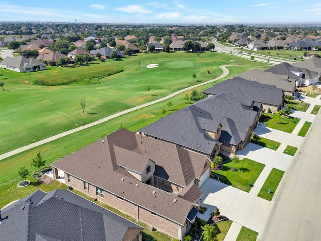 10601 Drinkwater Drive, Denton, TX 76207