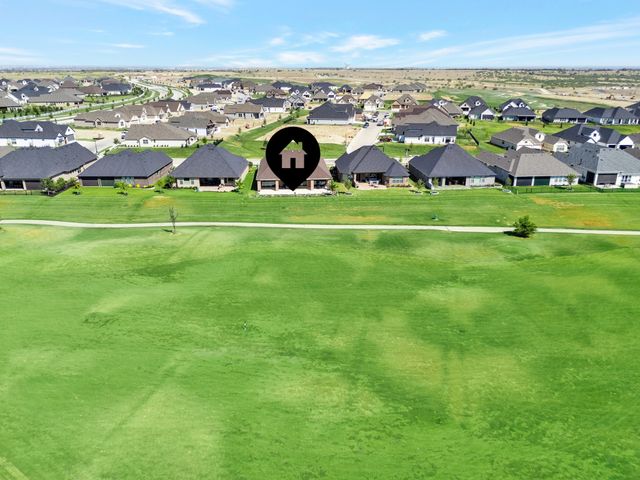 10601 Drinkwater Drive, Denton, TX 76207
