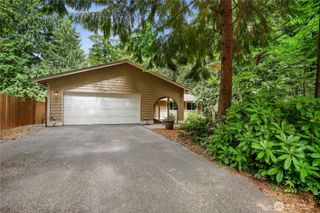 8200 NE View Ridge Lane, Poulsbo, WA 98370