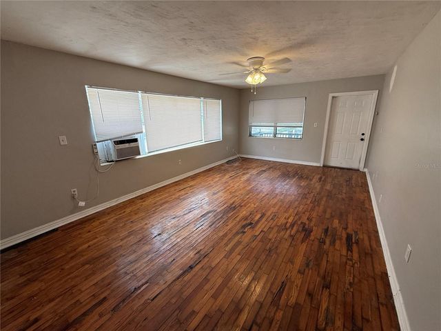 937 15TH STREET W, Bradenton, FL 34205