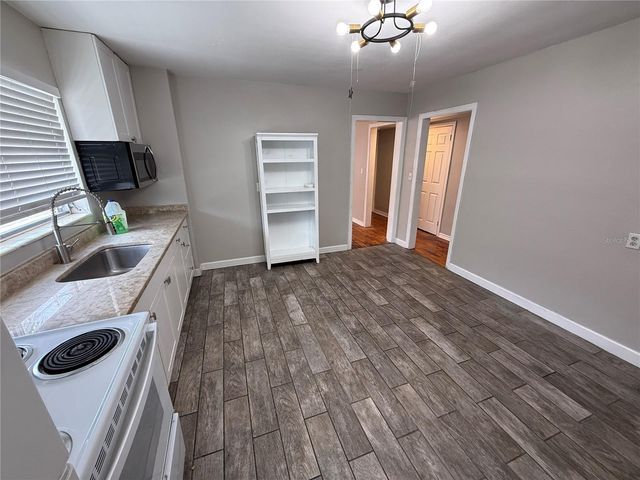 937 15TH STREET W, Bradenton, FL 34205