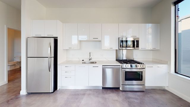 22 Mechanic 308, Quincy, MA 02169