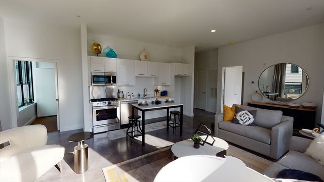 22 Mechanic 308, Quincy, MA 02169