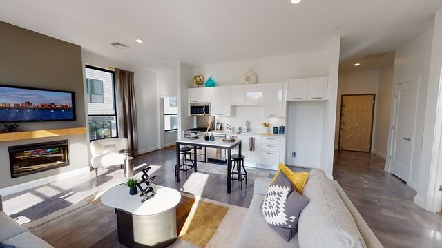 22 Mechanic 308, Quincy, MA 02169