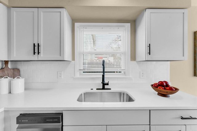 2801 W High STREET, Racine, WI 53404