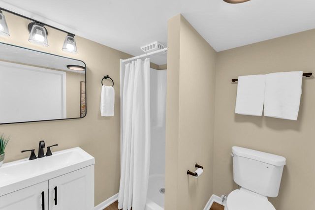 2801 W High STREET, Racine, WI 53404