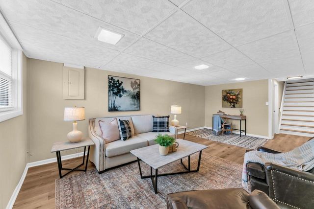 2801 W High STREET, Racine, WI 53404