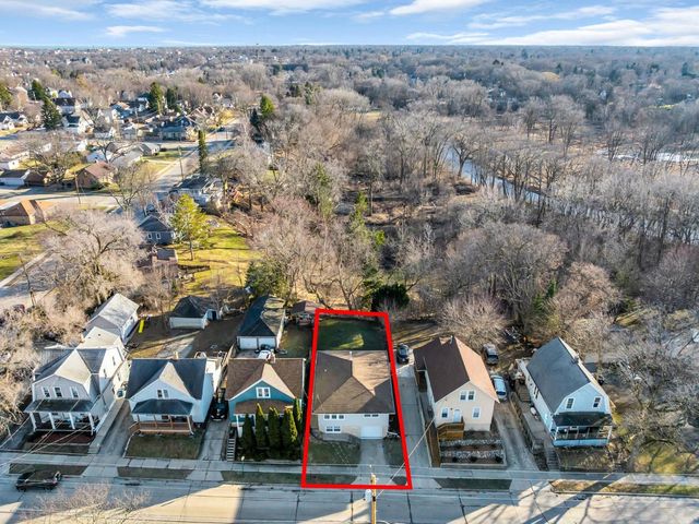 2801 W High STREET, Racine, WI 53404