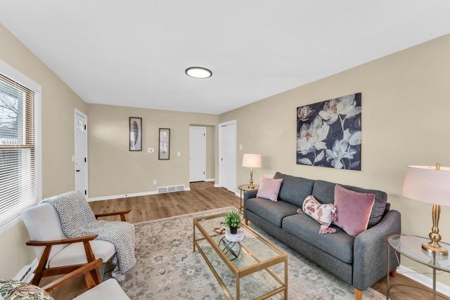 2801 W High STREET, Racine, WI 53404