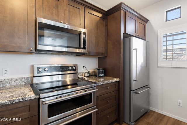 11500 E COCHISE Drive 1068, Scottsdale, AZ 85259