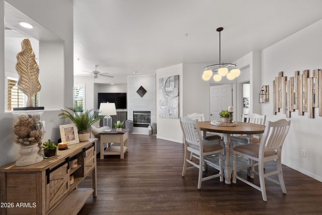 11500 E COCHISE Drive 1068, Scottsdale, AZ 85259