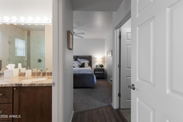 11500 E COCHISE Drive 1068, Scottsdale, AZ 85259