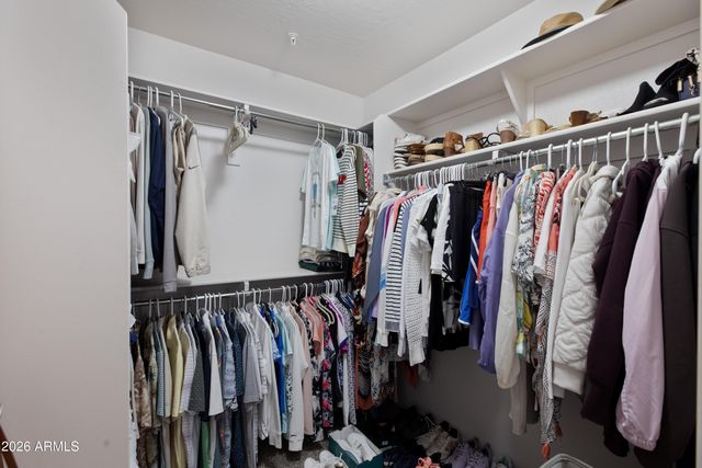 11500 E COCHISE Drive 1068, Scottsdale, AZ 85259