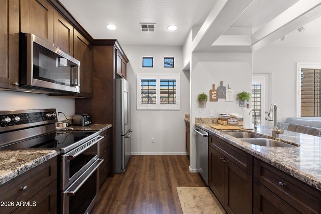 11500 E COCHISE Drive 1068, Scottsdale, AZ 85259