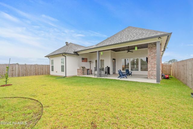 306 Canehaven Boulevard, Youngsville, LA 70592