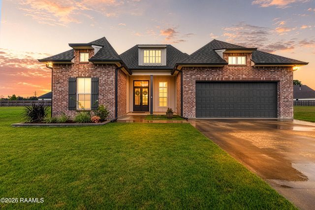 306 Canehaven Boulevard, Youngsville, LA 70592