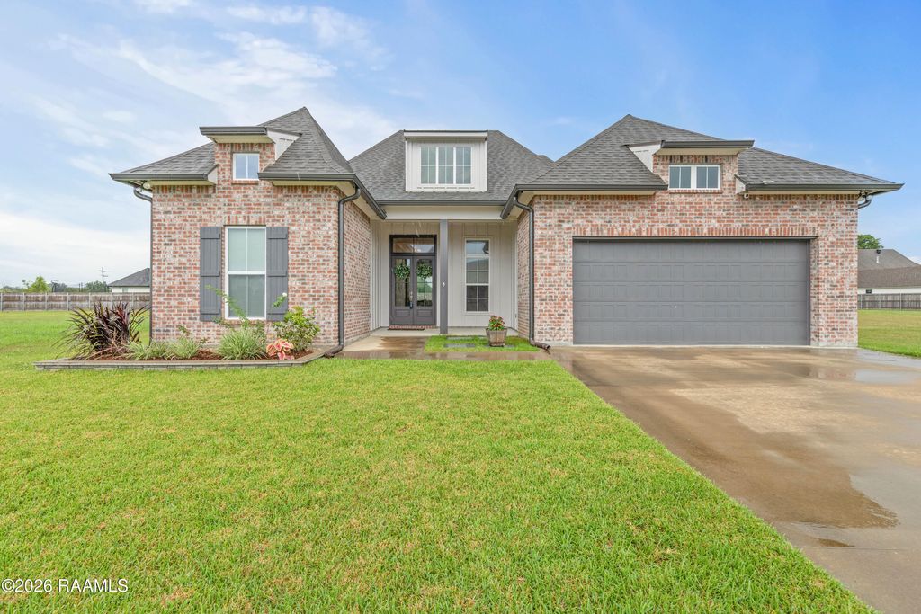 306 Canehaven Boulevard, Youngsville, LA 70592