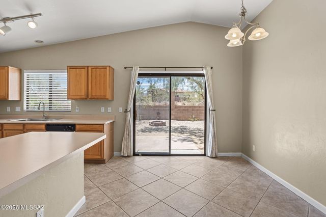 3775 N Nash Creek Court, Tucson, AZ 85745