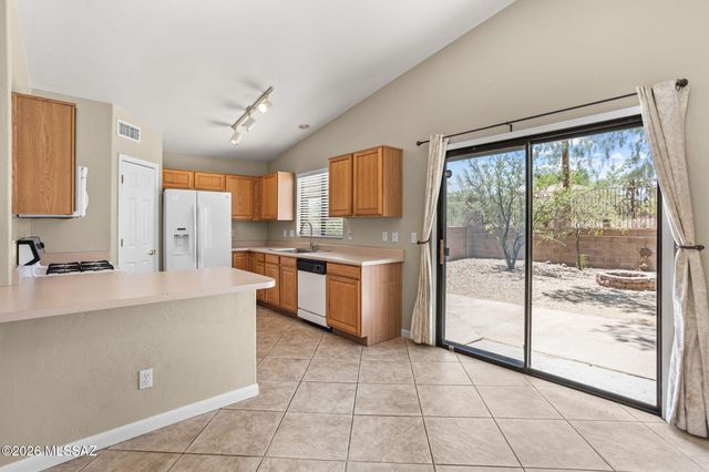 3775 N Nash Creek Court, Tucson, AZ 85745