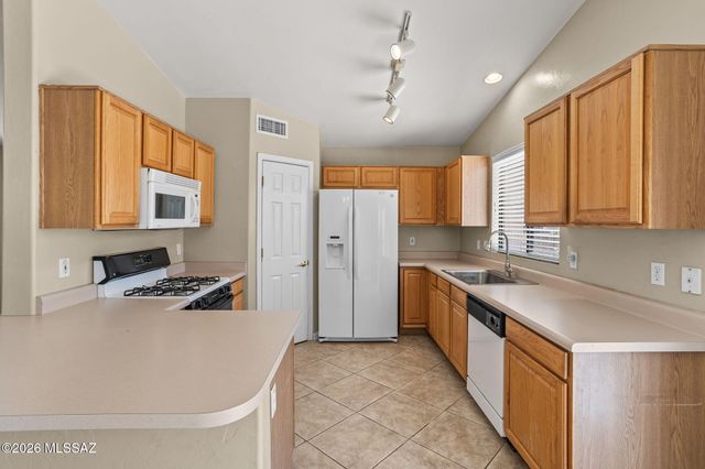 3775 N Nash Creek Court, Tucson, AZ 85745