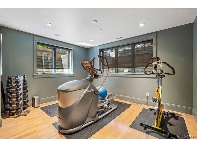 8408 Brittany Pl, Niwot, CO 80503
