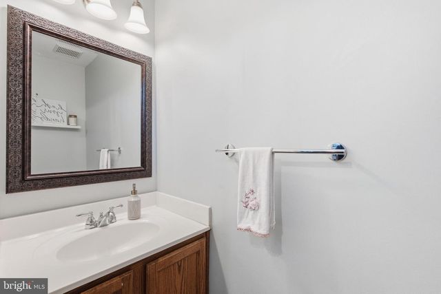 43455 POSTRAIL SQ, Ashburn, VA 20147