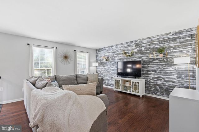 43455 POSTRAIL SQ, Ashburn, VA 20147