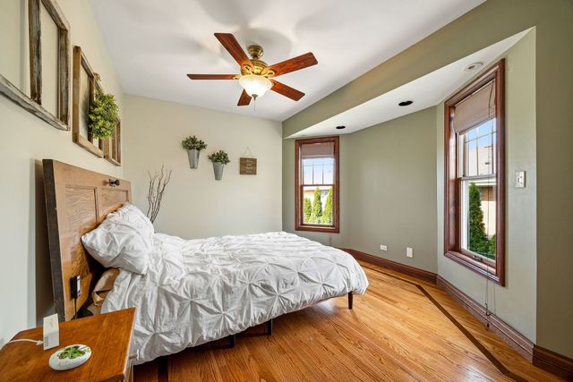 6883 W Hobart Avenue, Chicago, IL 60631