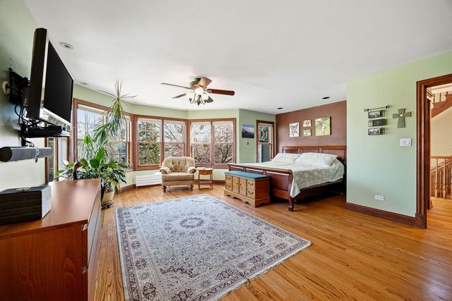 6883 W Hobart Avenue, Chicago, IL 60631