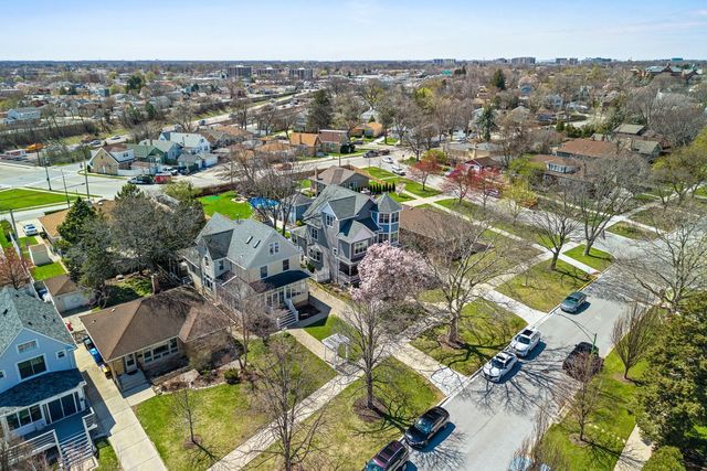 6883 W Hobart Avenue, Chicago, IL 60631
