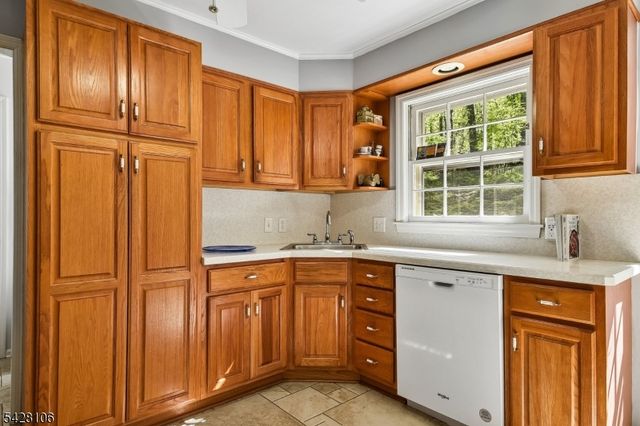 68 Center Ave, Morris Twp., NJ 07960