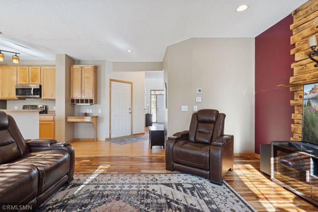 3348 137th Street W, Rosemount, MN 55068