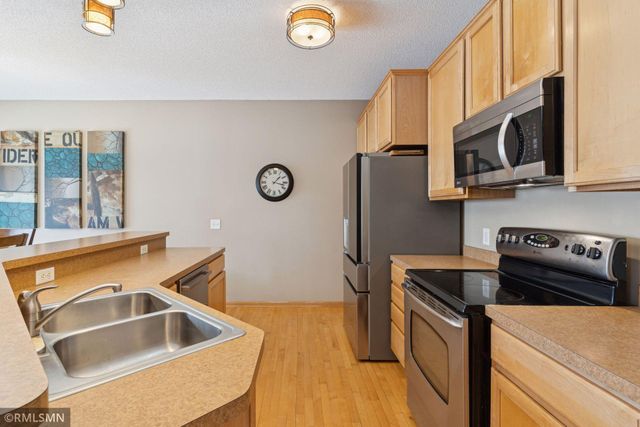 3348 137th Street W, Rosemount, MN 55068