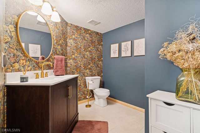 3348 137th Street W, Rosemount, MN 55068