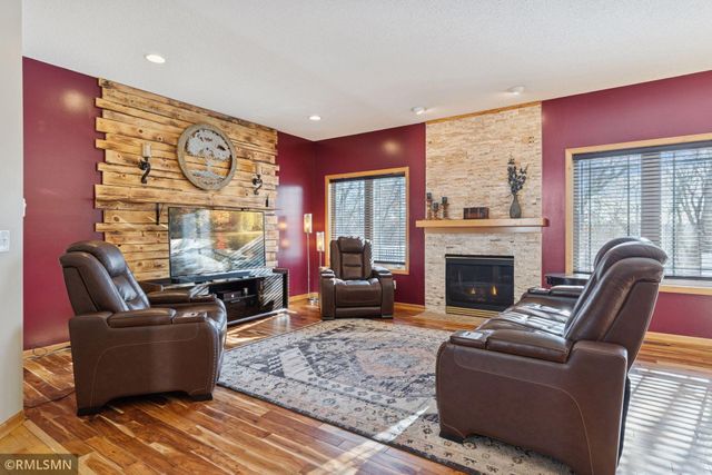 3348 137th Street W, Rosemount, MN 55068