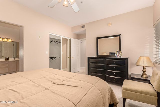 7401 W ARROWHEAD CLUBHOUSE Drive 2041, Glendale, AZ 85308